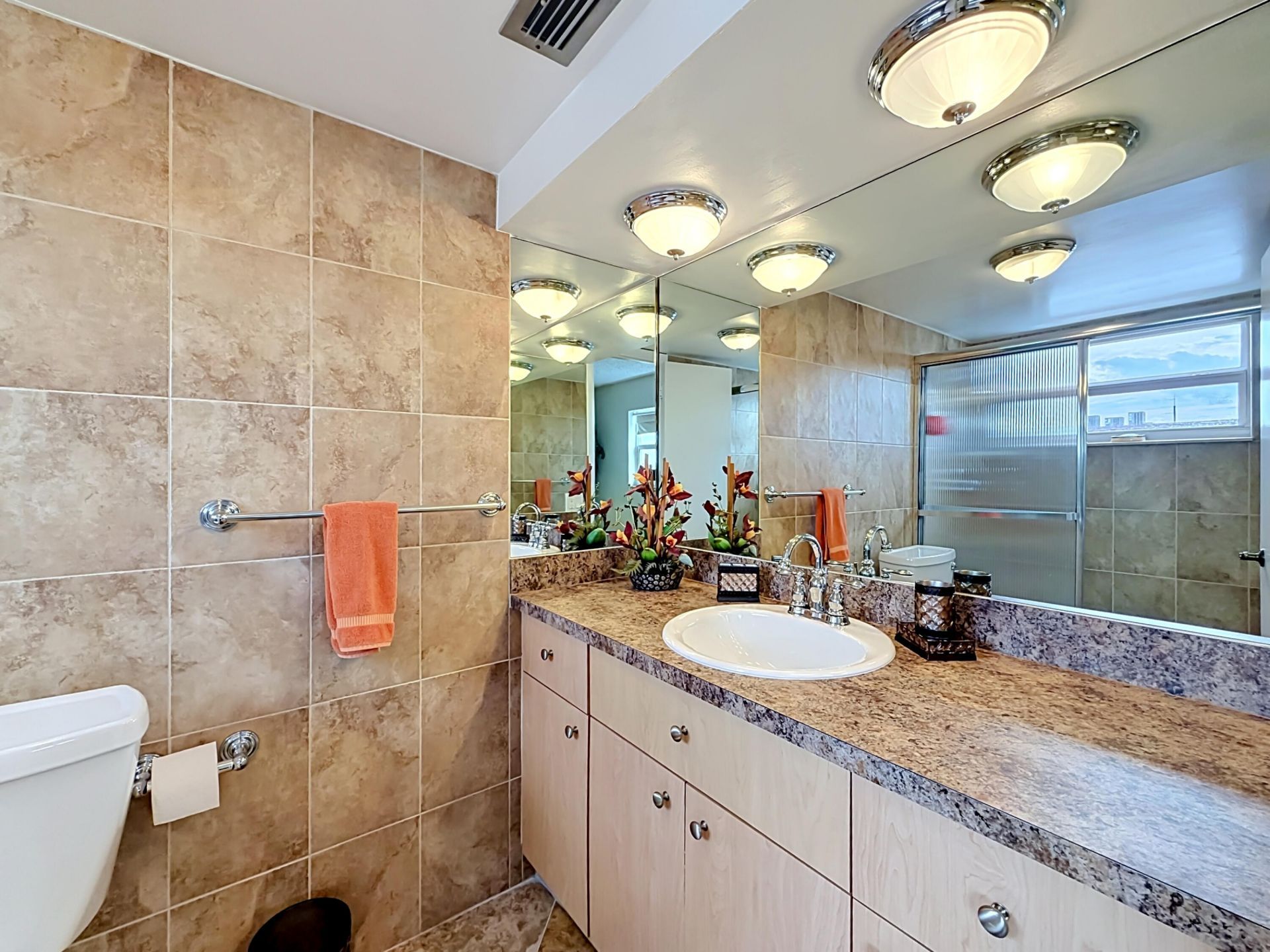 4270 NW 40th Street, Unit 401, Lauderdale Lakes, FL 33319 Photo