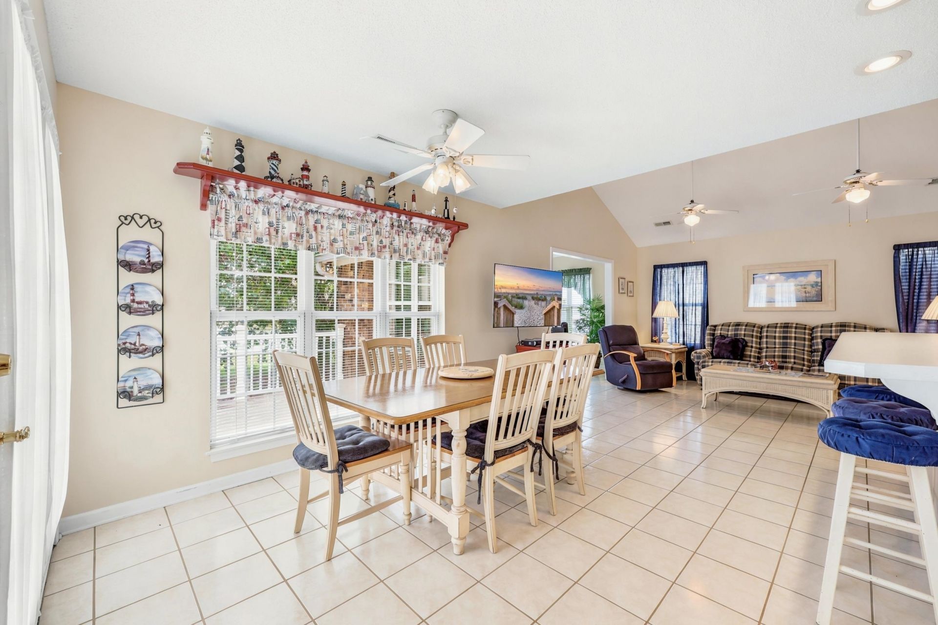 1570 Coventry Rd.  Photo 10