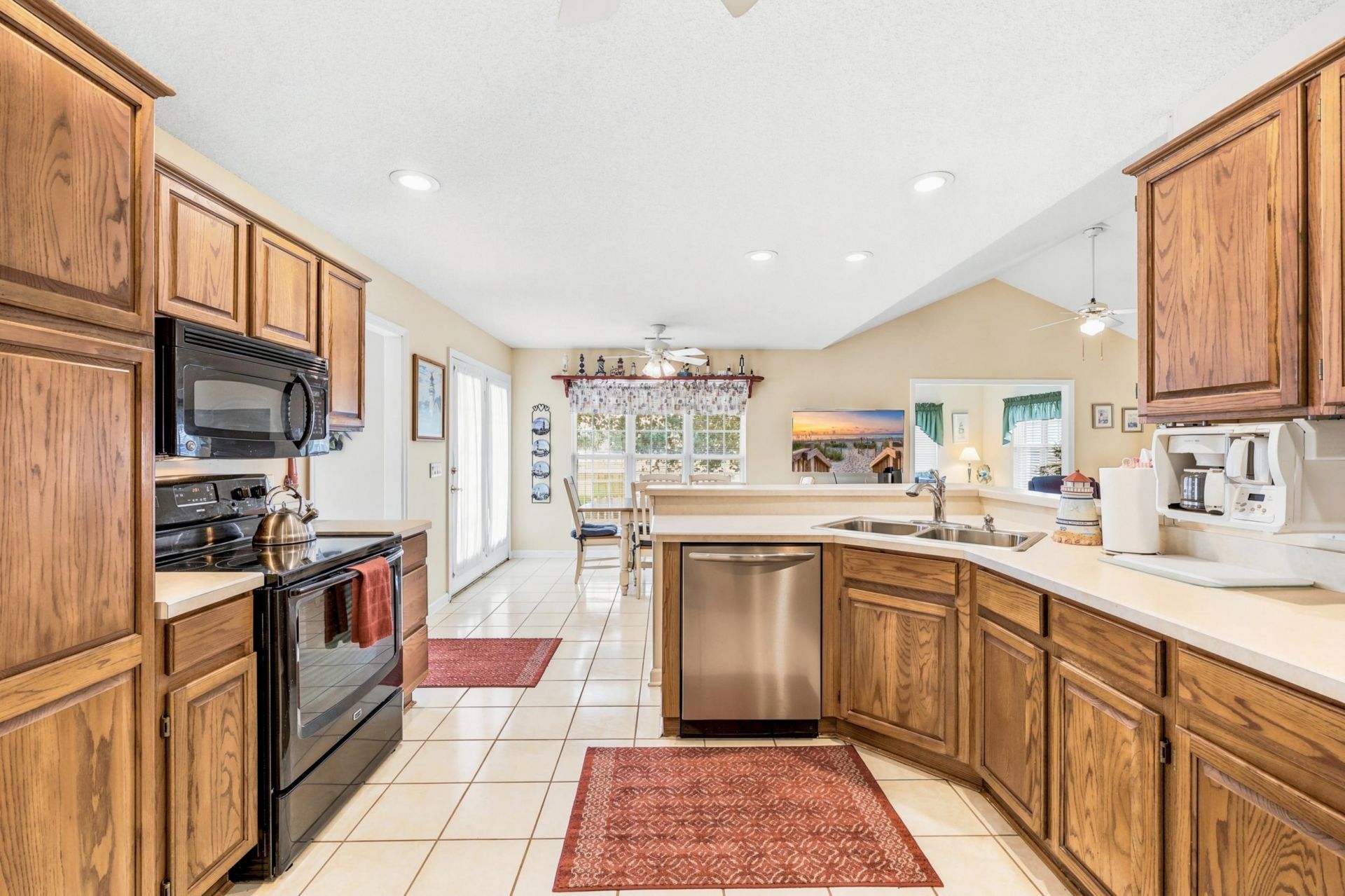 1570 Coventry Rd.  Photo 14