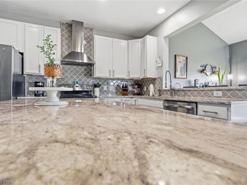 8095 Middlebranch Avenue NE, OH 44652 Photo 15