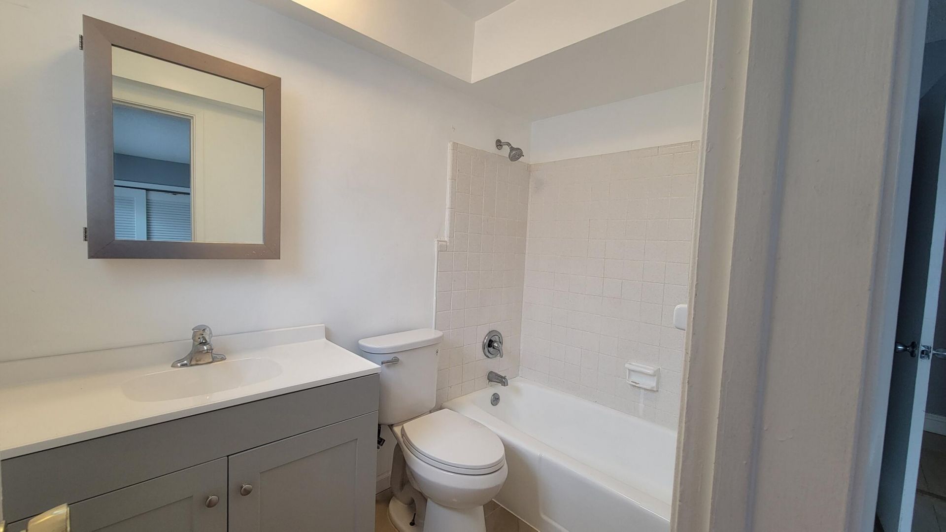 1821 NE 56th Street, Unit 4, Fort Lauderdale, FL 33308 Photo