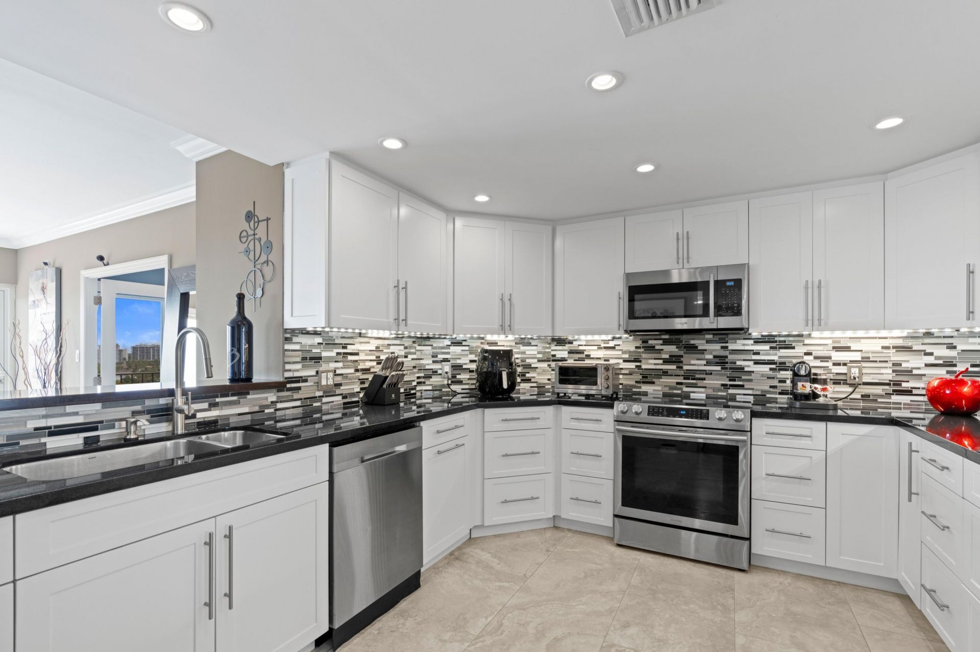 2500 E Las Olas Boulevard, Unit 1006, Fort Lauderdale, FL 33301 Photo
