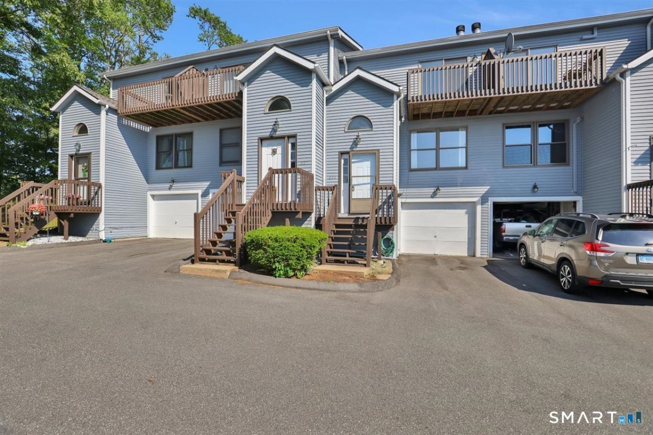 606 Lake Vista, Unit 606, East Hampton, CT 06424 Main Photo