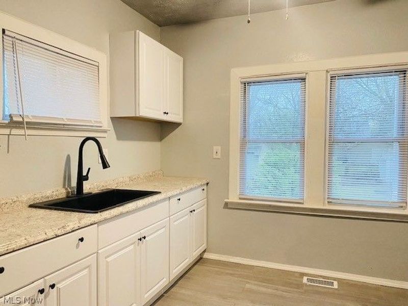 3524 E 138th Street, Cleveland, OH 44120 Photo 6