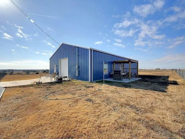 2000 County Road 453 RNCH, Coupland, TX 78615