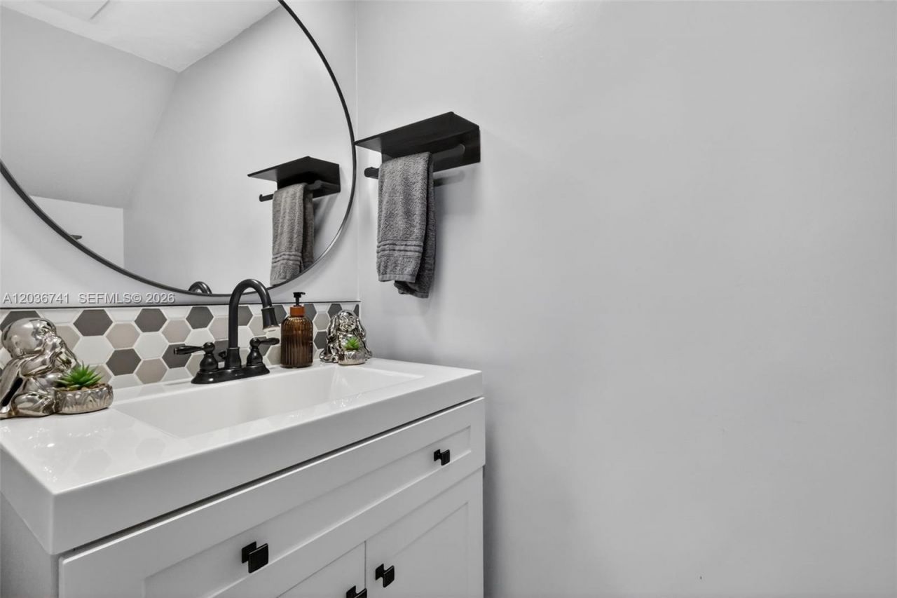 4427 Luxemburg Ct, Lake Worth, FL 33467 Photo
