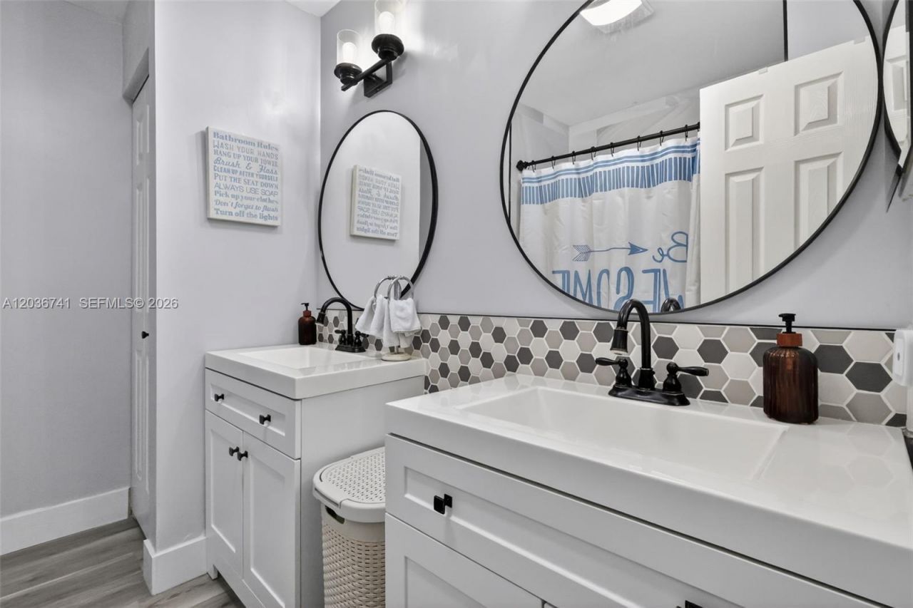 4427 Luxemburg Ct, Lake Worth, FL 33467 Photo