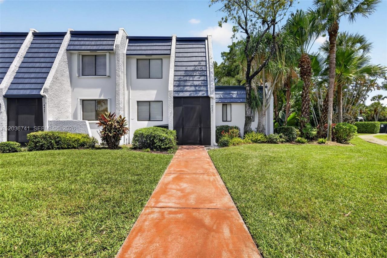 4427 Luxemburg Ct, Lake Worth, FL 33467 Photo