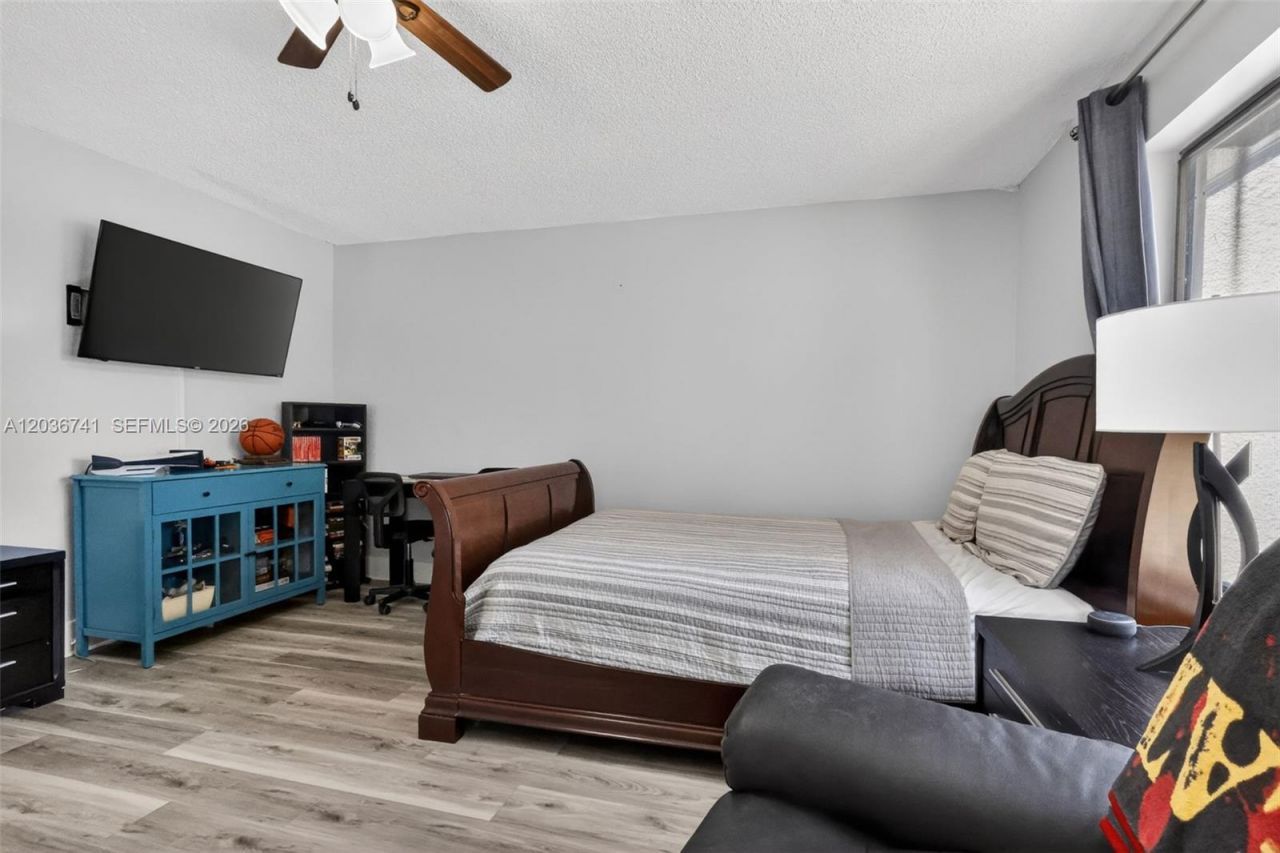 4427 Luxemburg Ct, Lake Worth, FL 33467 Photo