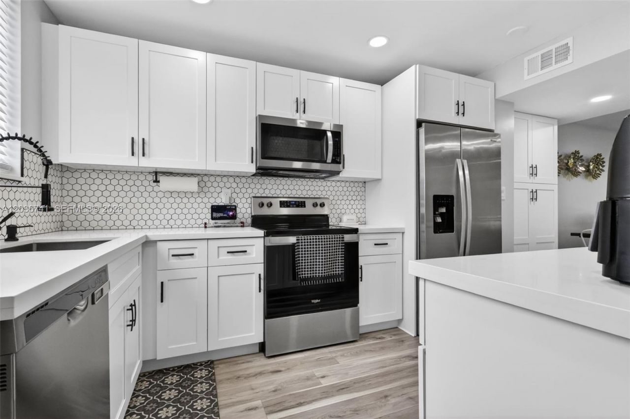 4427 Luxemburg Ct, Lake Worth, FL 33467 Photo