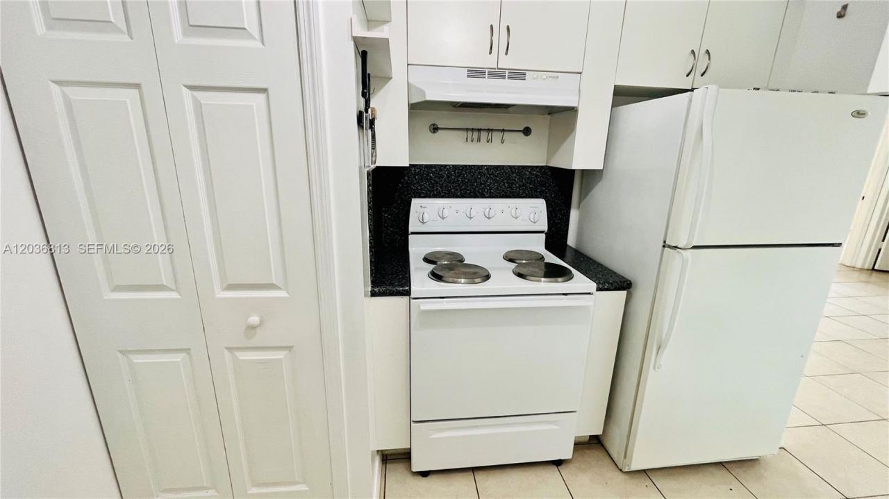 2415 NW 16th St Rd , Unit 603-1, Miami, FL 33125 Photo
