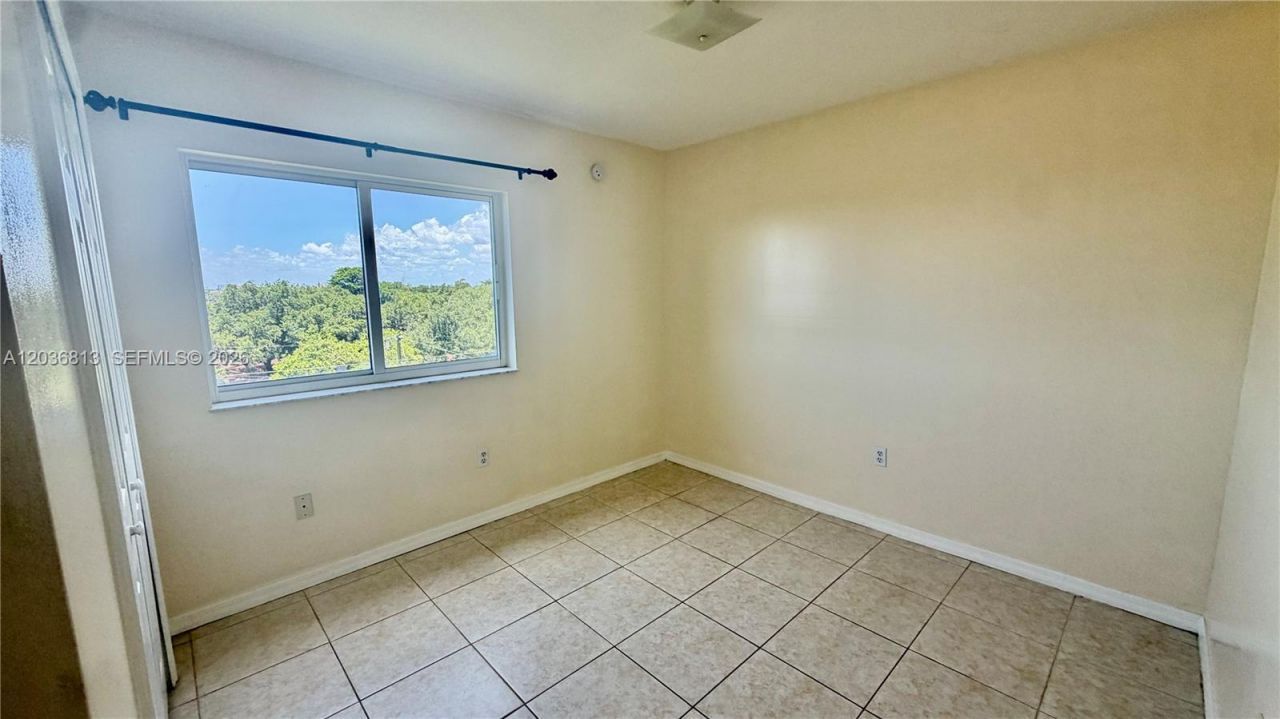 2415 NW 16th St Rd , Unit 603-1, Miami, FL 33125 Photo