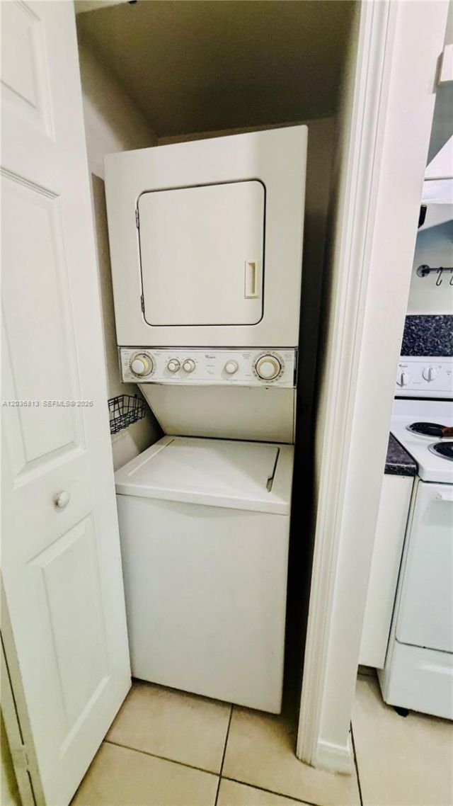 2415 NW 16th St Rd , Unit 603-1, Miami, FL 33125 Photo