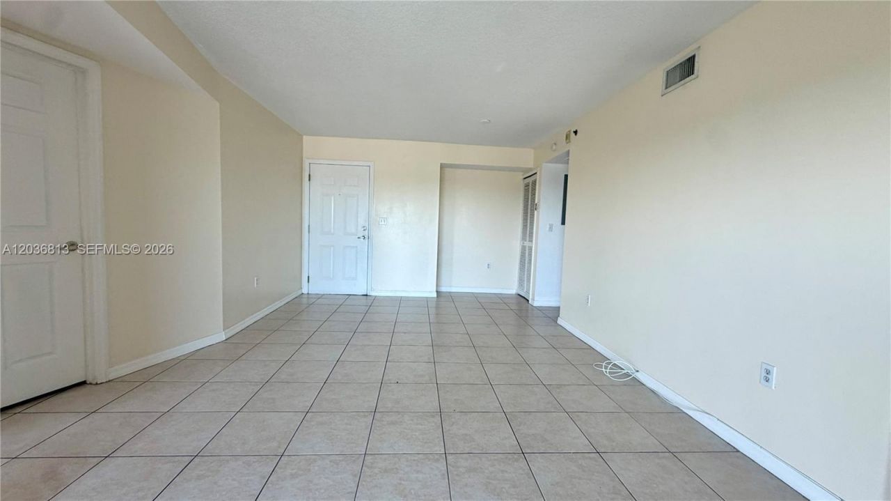 2415 NW 16th St Rd , Unit 603-1, Miami, FL 33125 Photo