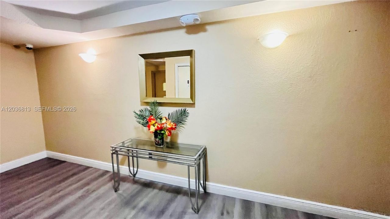 2415 NW 16th St Rd , Unit 603-1, Miami, FL 33125 Photo
