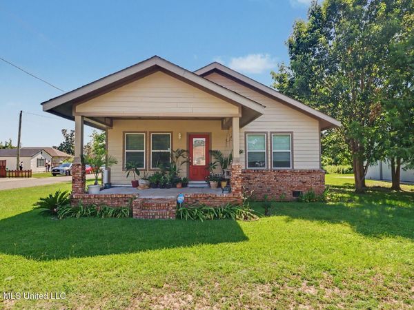701 Fournier Avenue, Gulfport, MS 39501