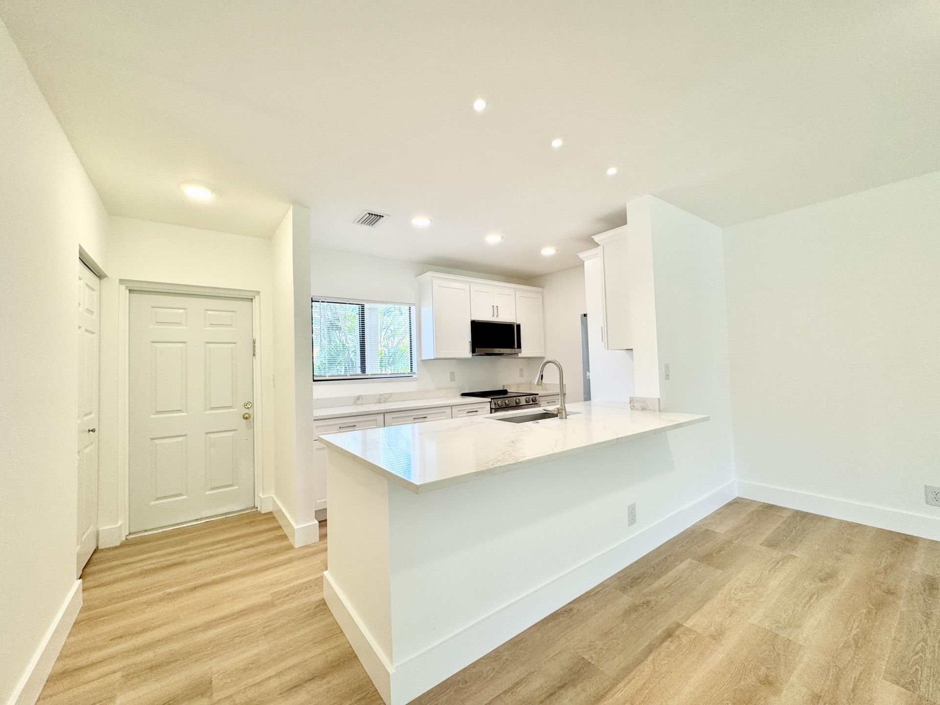 140 NW 70th Street, Unit 2030, Boca Raton, FL 33487 Photo