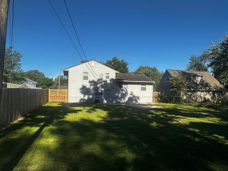1585 Shady Lane Road , Columbus, OH 43227 Photo 11
