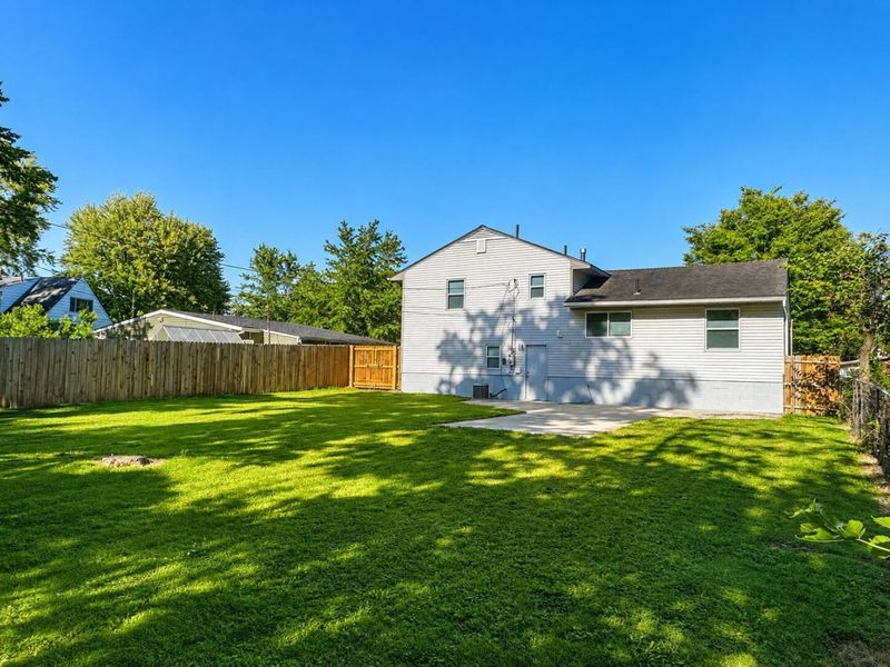 1585 Shady Lane Road, Columbus, OH 43227 Photo 14