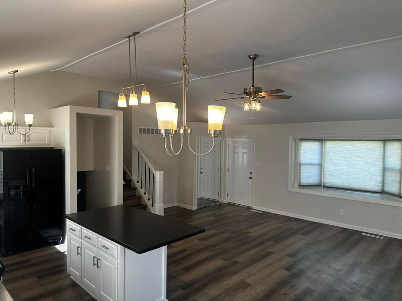 1585 Shady Lane Road , Columbus, OH 43227 Photo 3