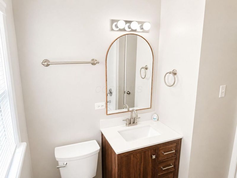 1585 Shady Lane Road, Columbus, OH 43227 Photo 9