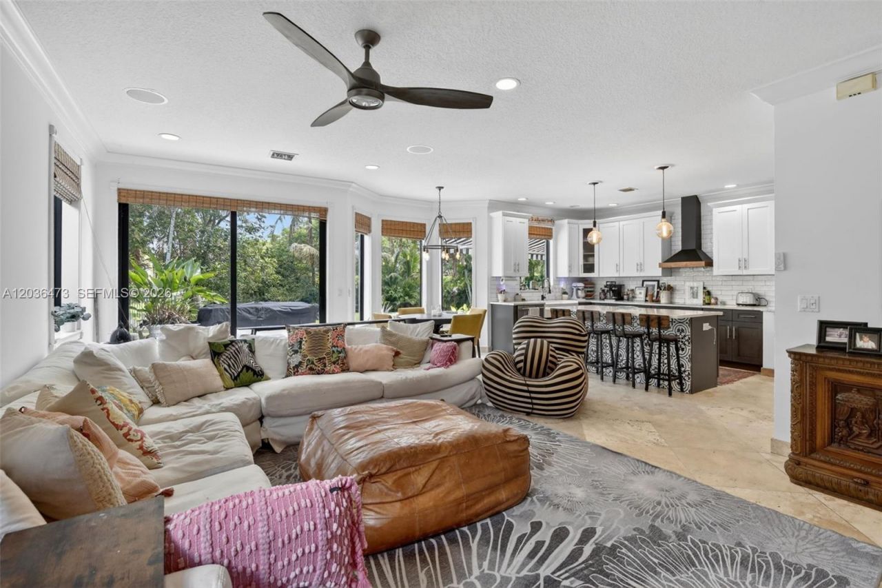 16711 SW 14th St, Pembroke Pines, FL 33027 Photo
