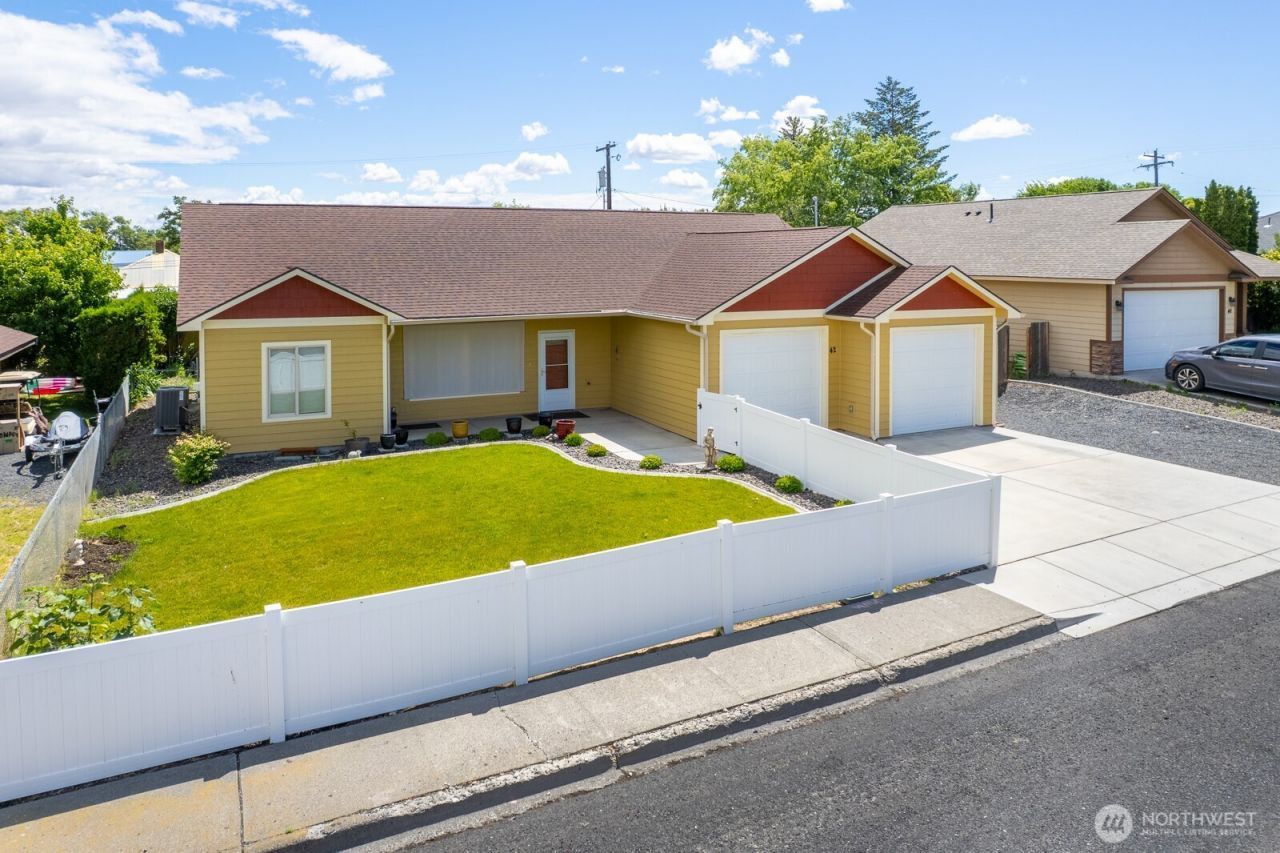 42 Dogwood Street, Soap Lake, WA 98851 Main Photo