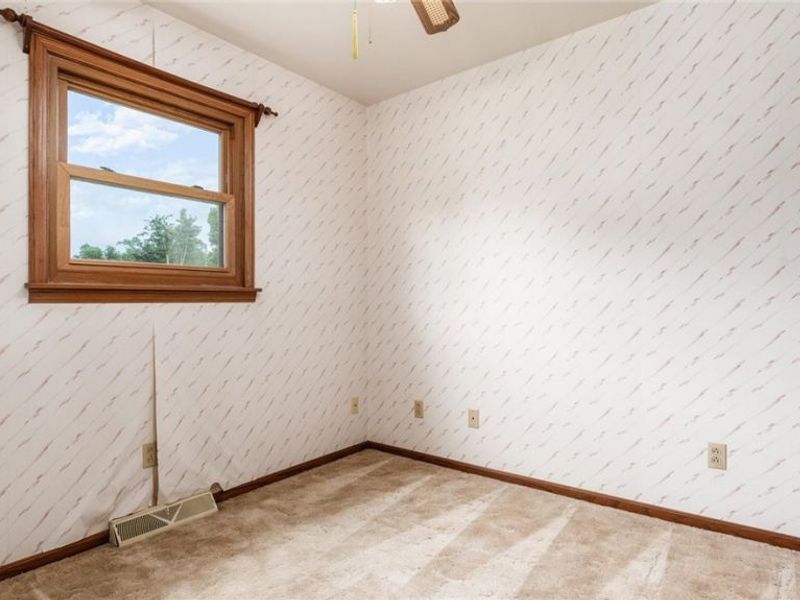 18224 Main Street, Newark, OH 43056 Photo 15
