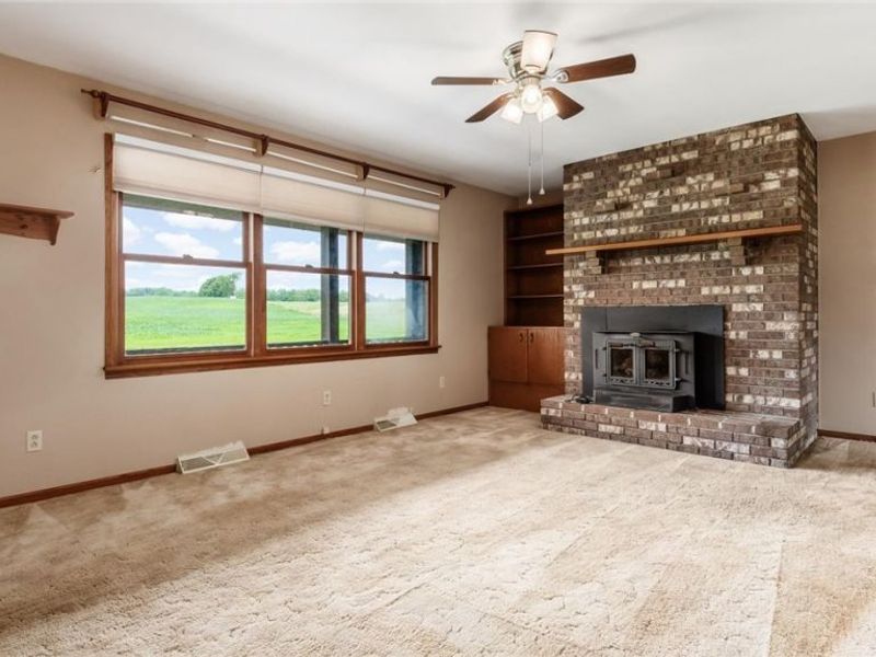 18224 Main Street, Newark, OH 43056 Photo 8