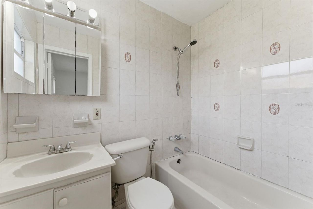 1310 W 30th Street , Hialeah, FL 33012 Photo