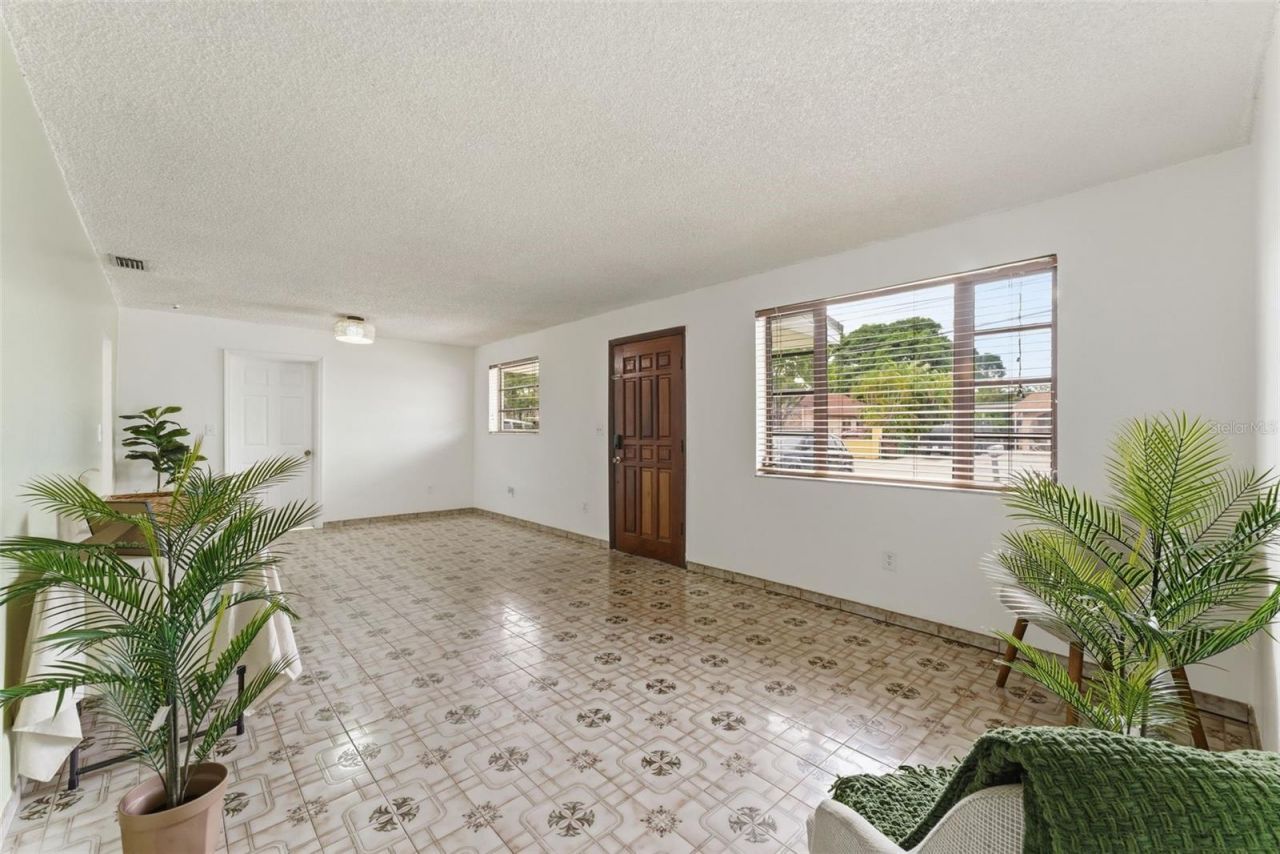 1310 W 30th Street , Hialeah, FL 33012 Photo