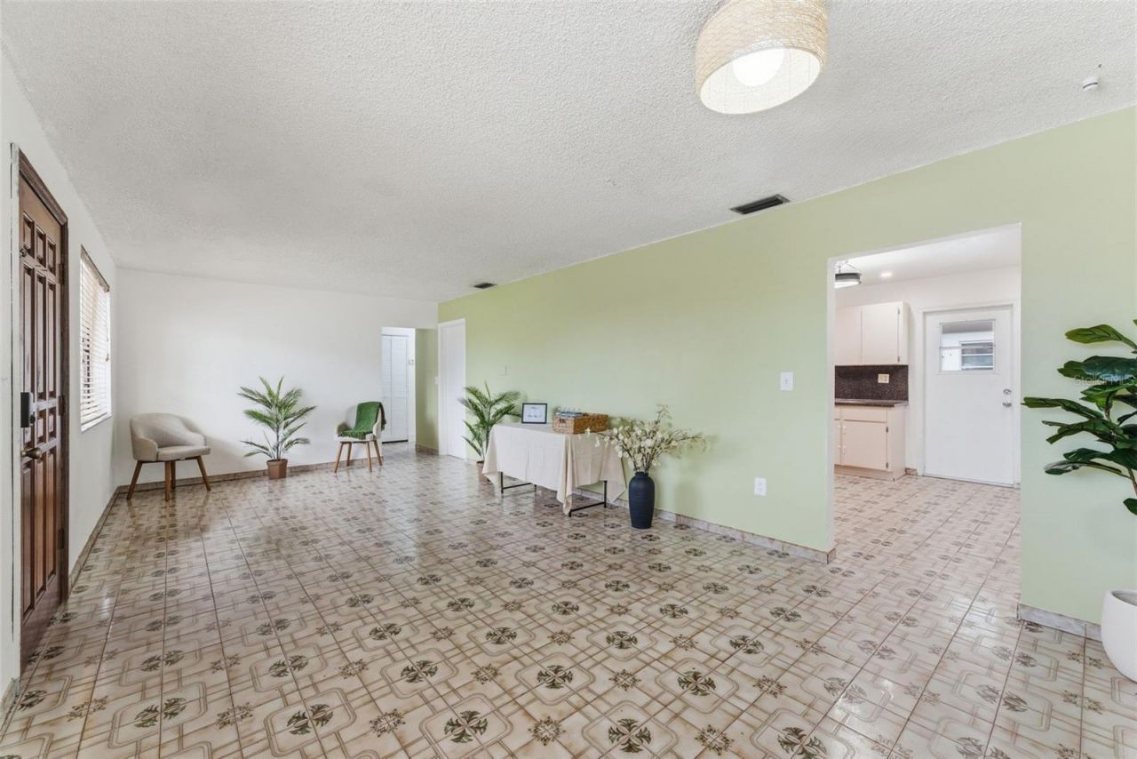 1310 W 30th Street , Hialeah, FL 33012 Photo