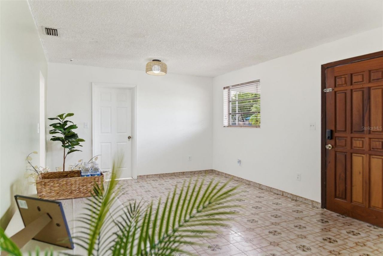 1310 W 30th Street , Hialeah, FL 33012 Photo