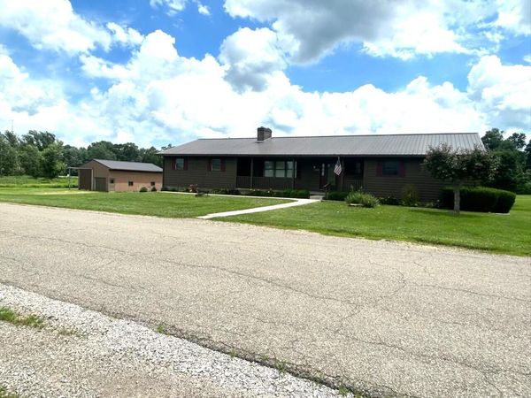 18224 Main Road SE, Newark, OH 43056
