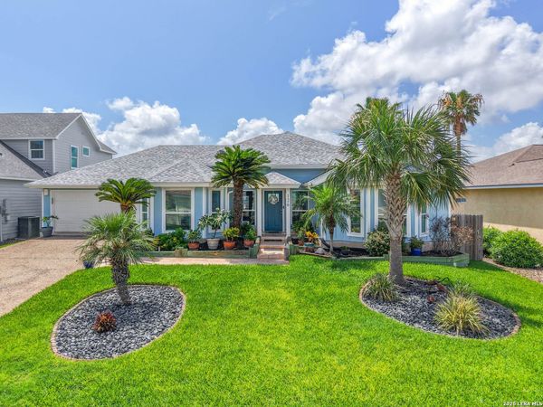 126 SEA VIEW DR, Aransas Pass, TX 78336
