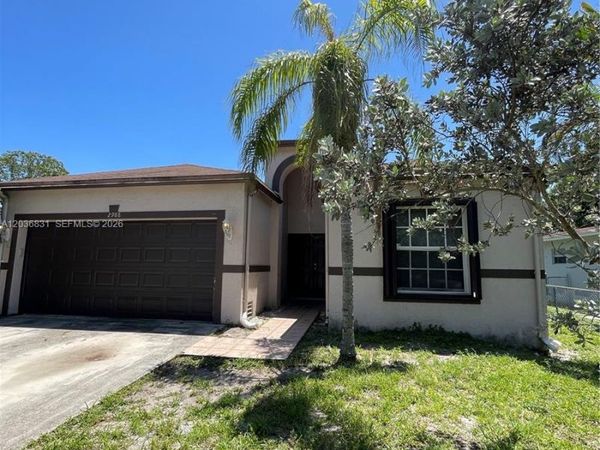 2988 NW 7TH CT , Fort Lauderdale, FL 33311