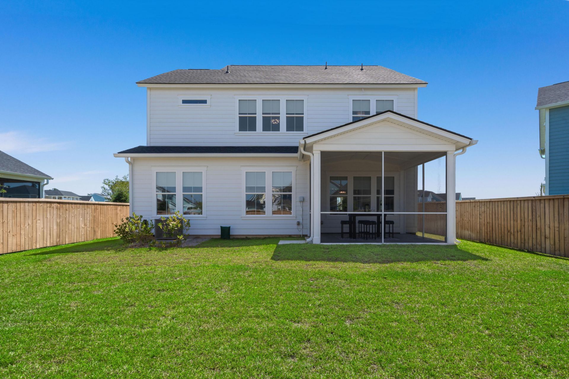 135 E Morton Street Photo 35