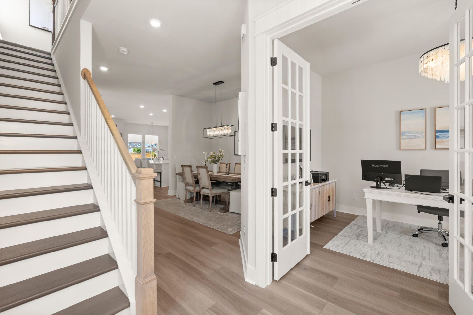 135 E Morton Street Photo 5