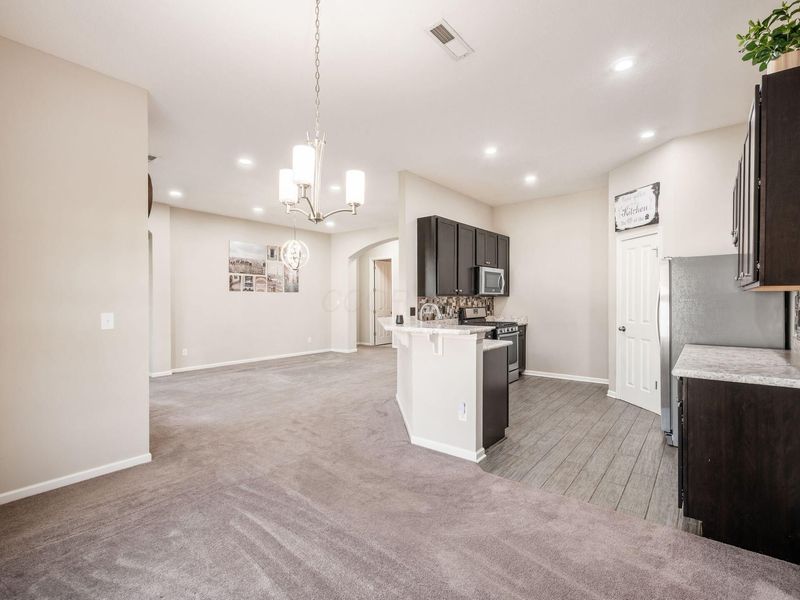5915 Blackbird Way , Lewis Center, OH 43035 Photo 17