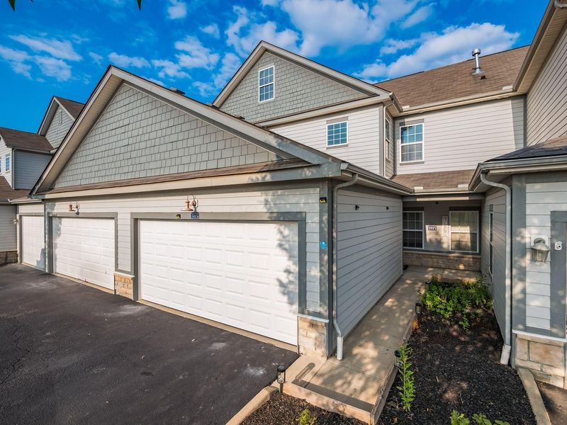 5915 Blackbird Way , Lewis Center, OH 43035 Photo 3