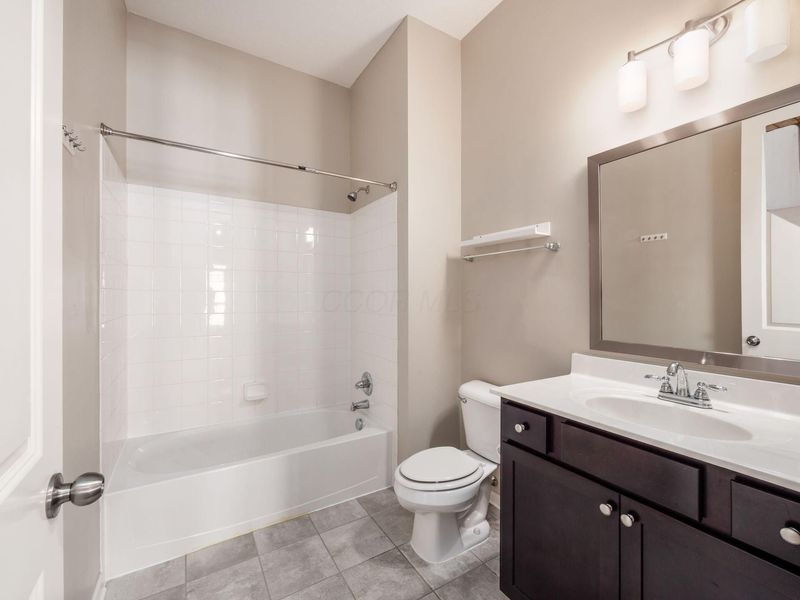 5915 Blackbird Way , Lewis Center, OH 43035 Photo 33