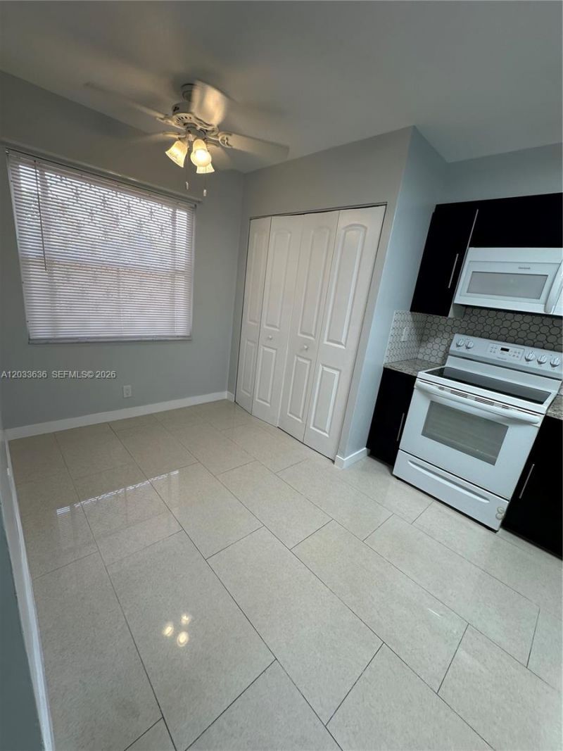 7561 NW 1st St , Unit 204, Margate, FL 33063 Photo