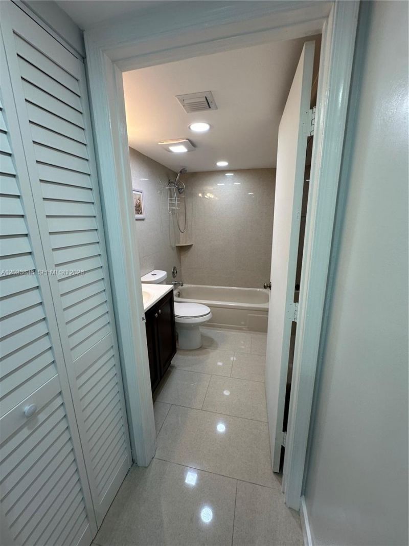 7561 NW 1st St , Unit 204, Margate, FL 33063 Photo