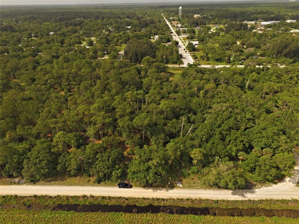 9810 134th Court, Fellsmere, FL 32948 Photo
