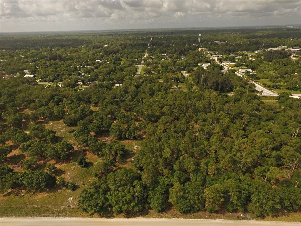 9810 134th Court, Fellsmere, FL 32948 Photo
