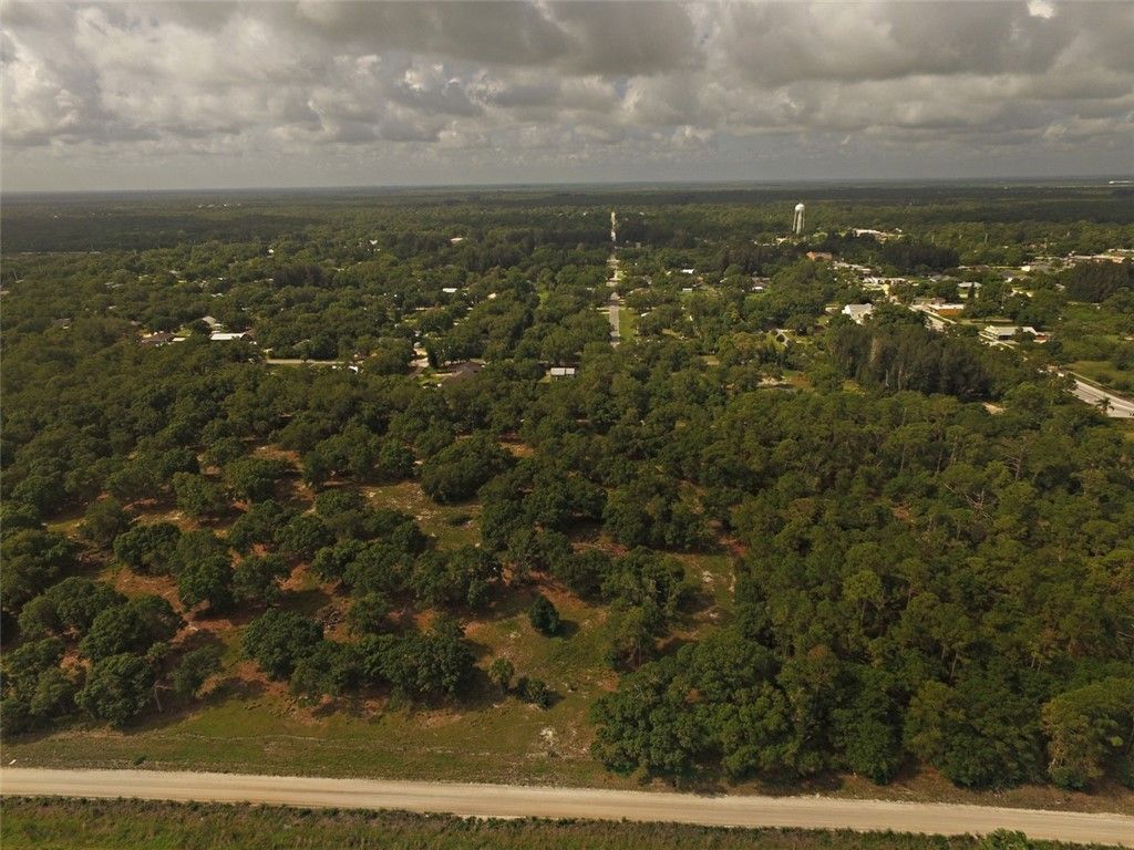 9810 134th Court, Fellsmere, FL 32948 Photo