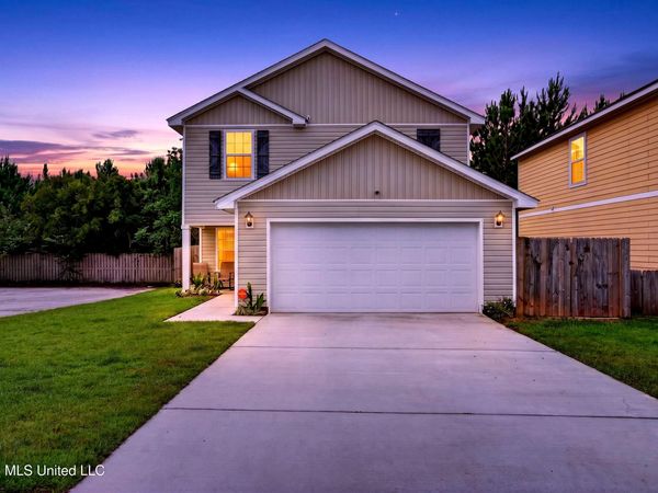 2016 Napoleon Street, Ocean Springs, MS 39564
