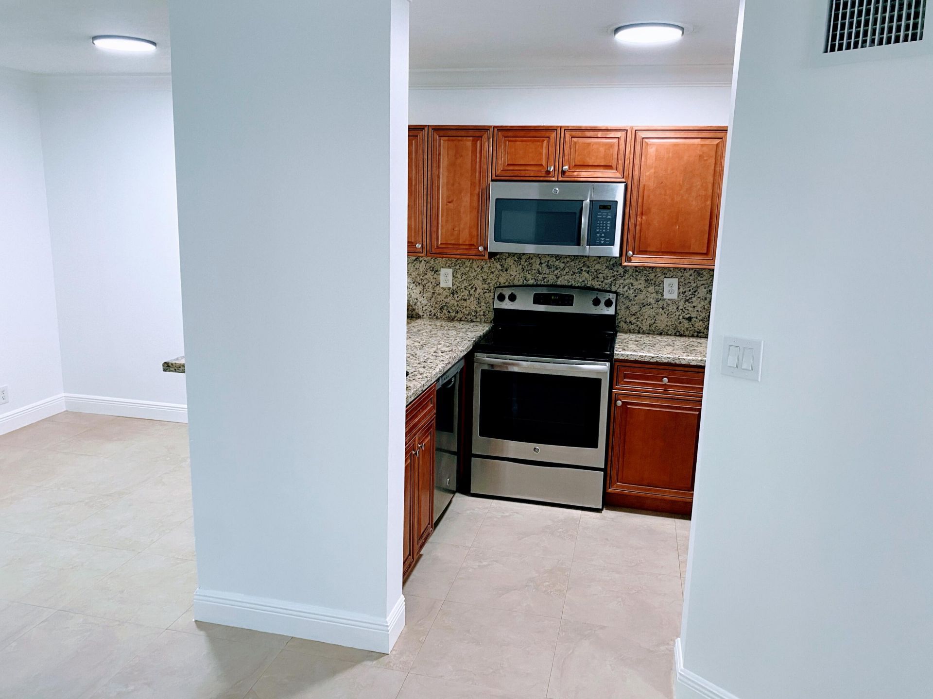 13949 SW 91st Terrace, Unit 13949, Miami, FL 33186 Photo