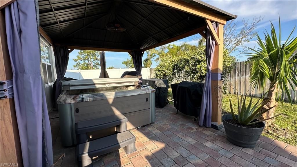 1708 NW 29th Ter, Cape Coral, FL 33993 Photo