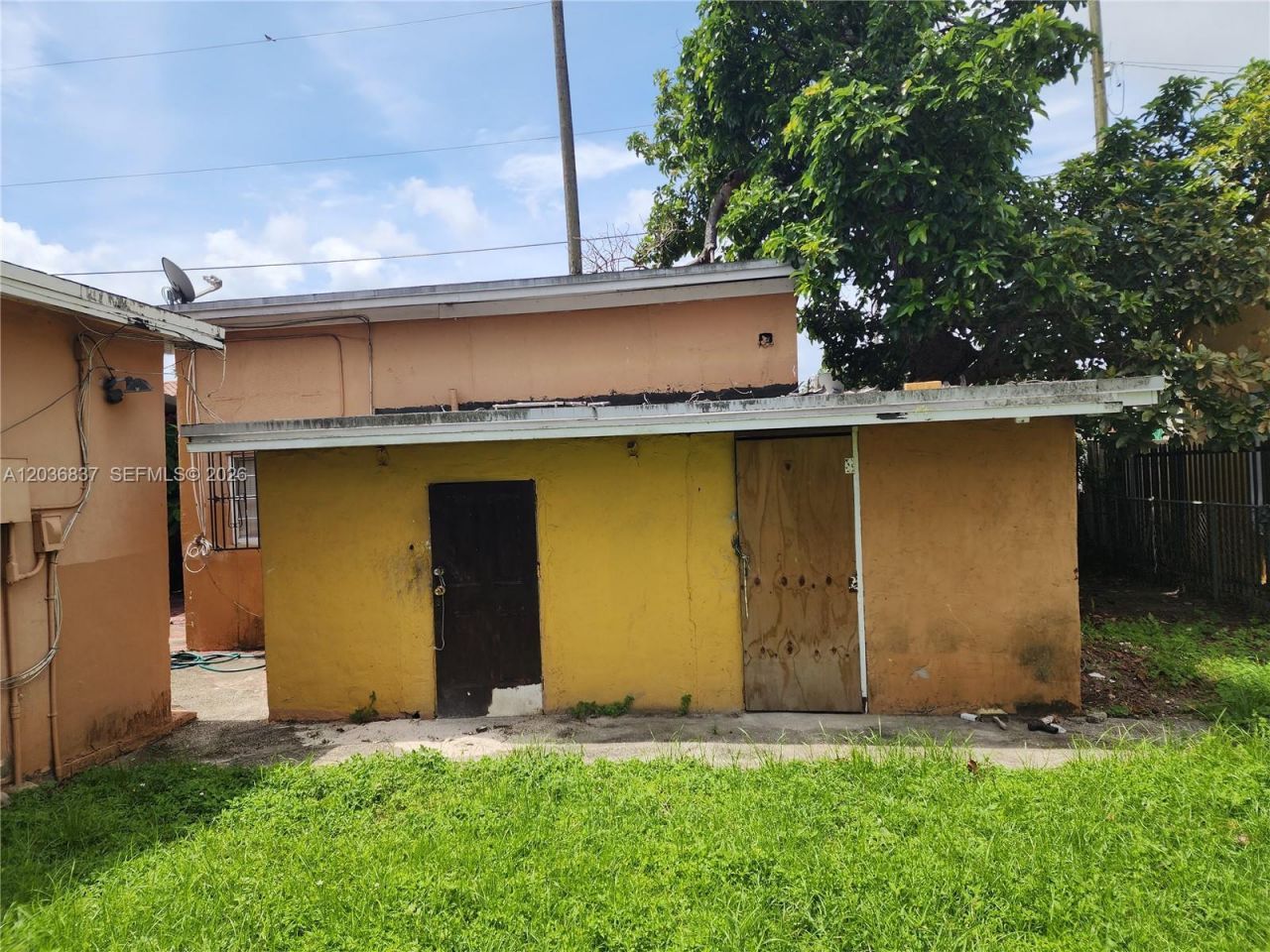26 NW 24th Ct , Miami, FL 33125 Photo